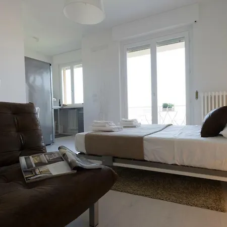 Little House With View Apartment