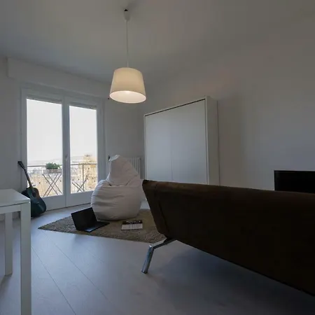 Apartment Little House With View