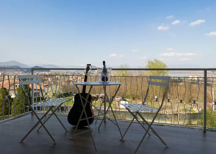 Διαμέρισμα Little House With View Arona