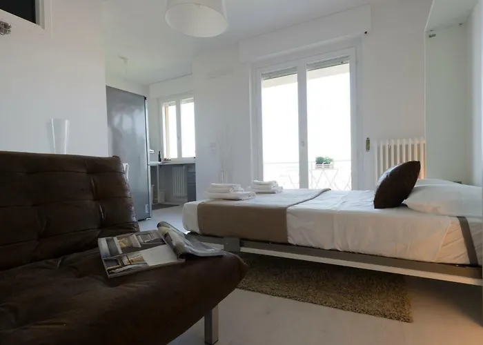 Little House With View 아파트